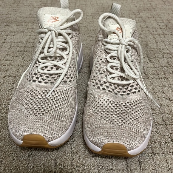 Nike Airmax - Picture 4 of 4